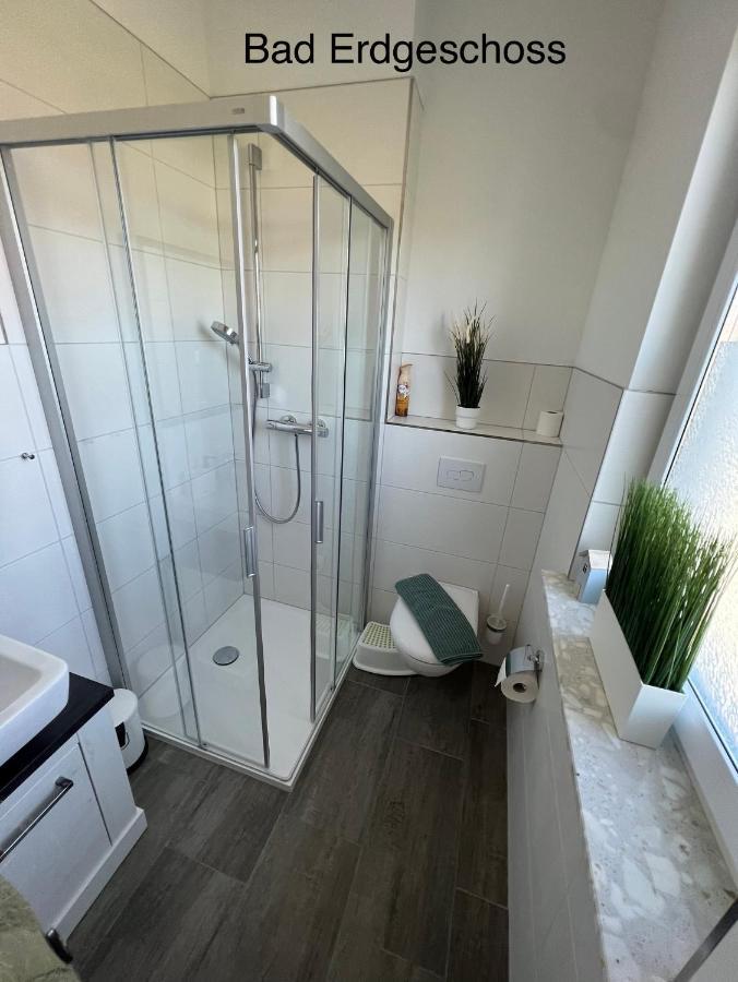 Doppelhaushaelfte Mit Terrasse Villa Elmenhorst/Lichtenhagen Buitenkant foto